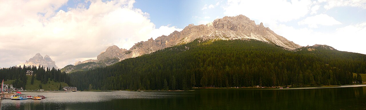 Lake Misurina with the Cadini peaks behind