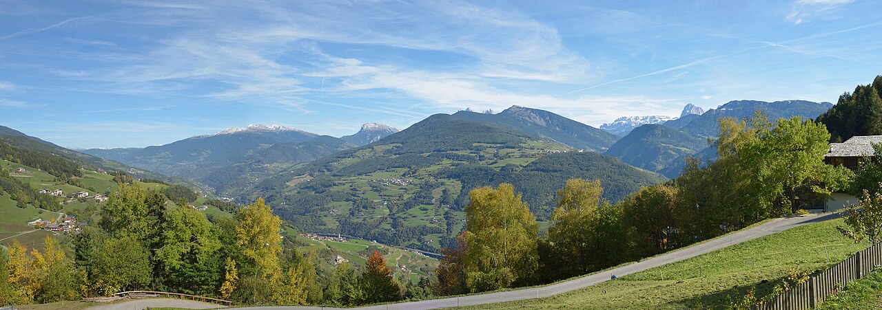 The Isarco valley and Val Gardena seen from Dreikirchen